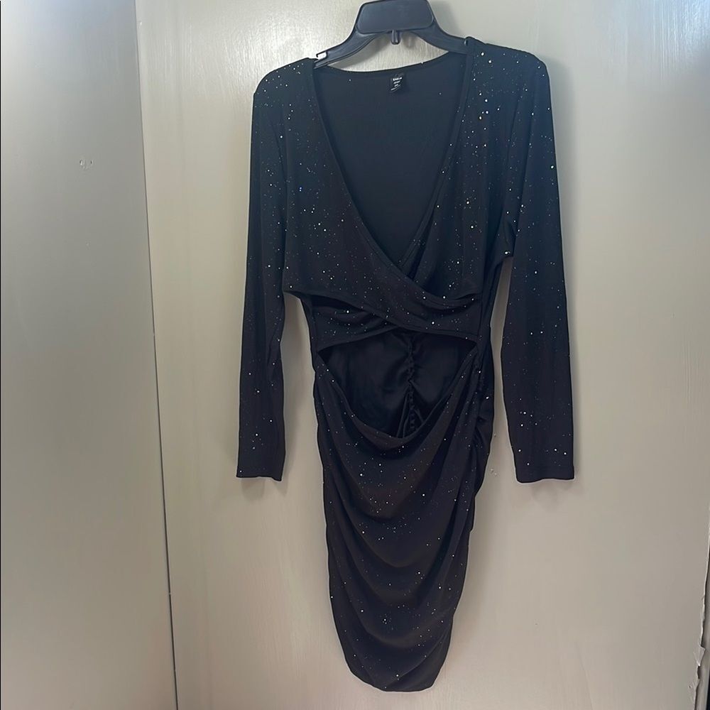 Black Ruched Wrap Sheath Dress with Long Sleeves size 2X‎
